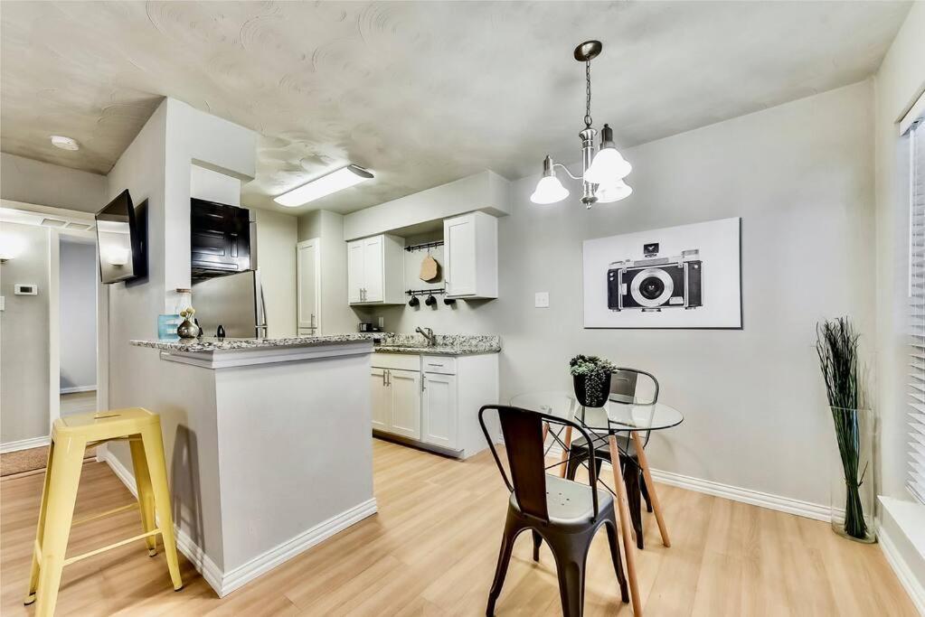 Dallas Boutique Flat + Arboretum Tickets Included エクステリア 写真