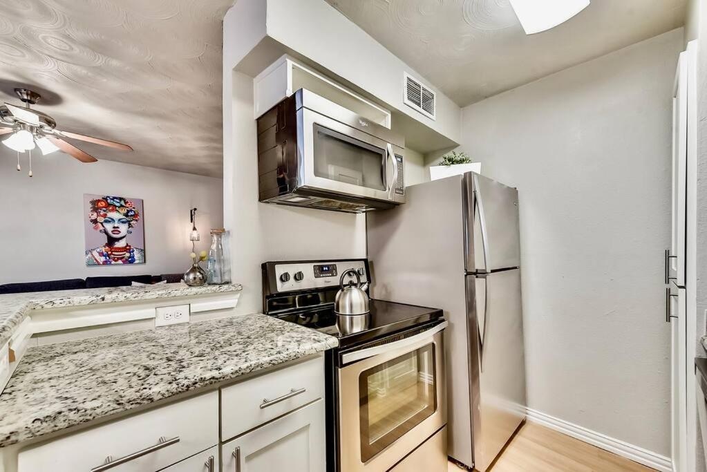 Dallas Boutique Flat + Arboretum Tickets Included エクステリア 写真