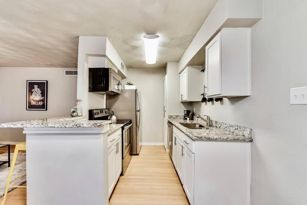 Dallas Boutique Flat + Arboretum Tickets Included エクステリア 写真